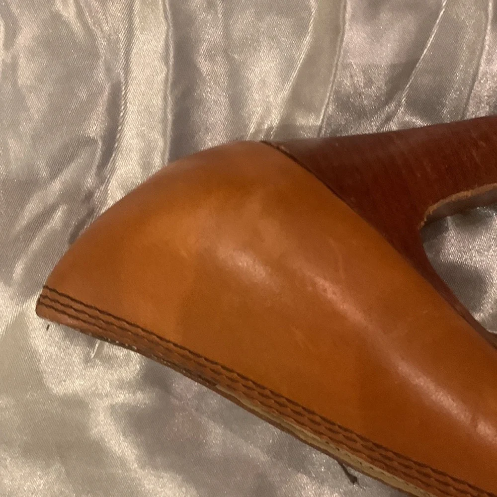 🌹Vintage Michael Micheal Kors • Brown Leather Platform Peep Toe Heels
